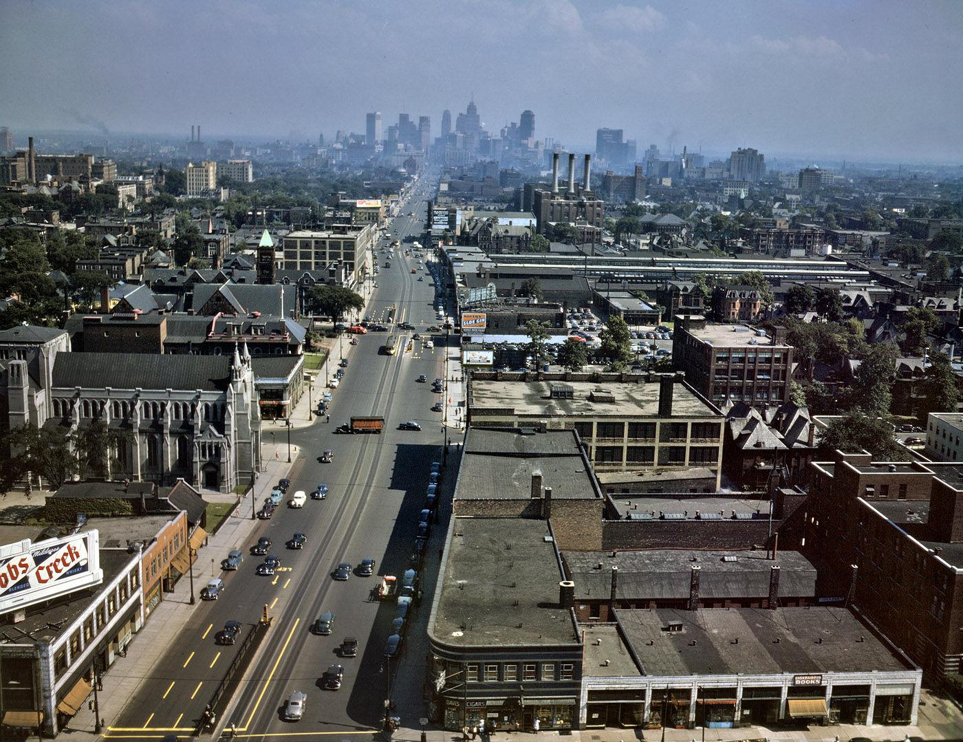 Woodward_Ave_Detroit_1942